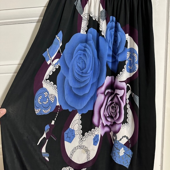 Super soft and stretchy midi dress!!! Great for Summer! ☀️ - Picture 3 of 5